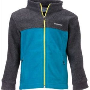 EUC 4T Columbia Fleece